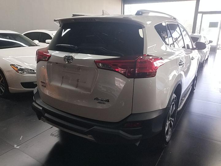 RAV4 2015 2.0L CVT AWD photo 4