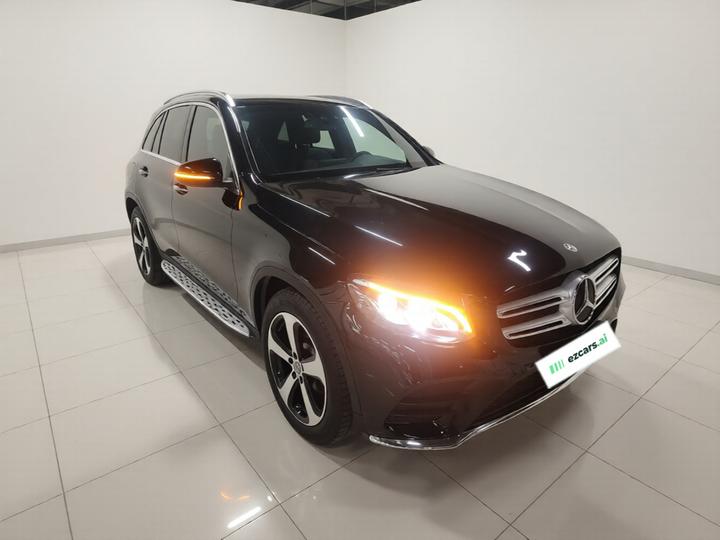 GLC 2018 GLC 260 4MATIC Luxury photo 3