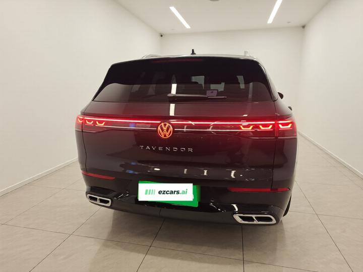 2024 Facelift 380TSI AWD R-Line photo 5