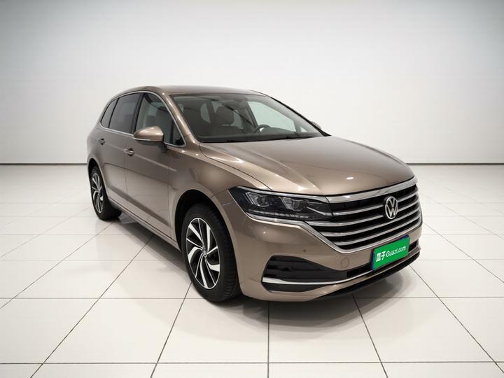 Viloran 2020 330TSI Luxury photo 3