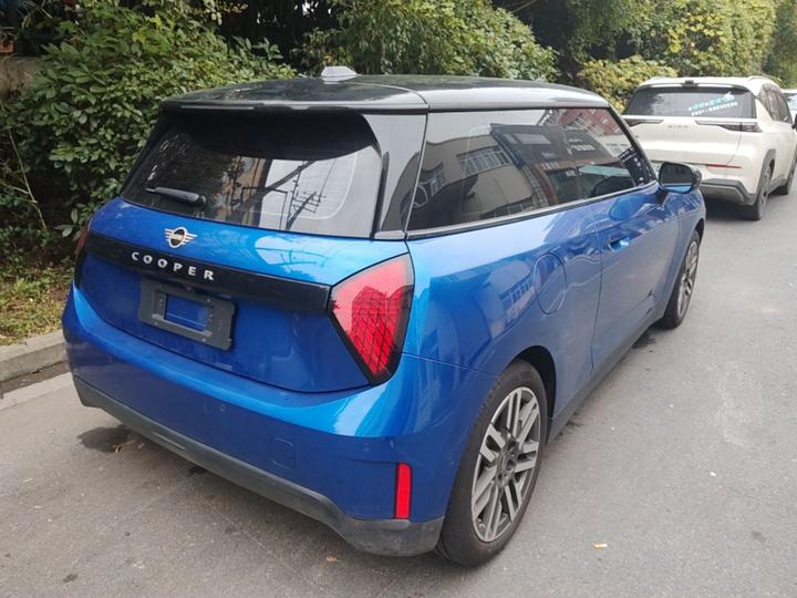 MINI COOPER 2024 456km COOPER E Classic photo 6