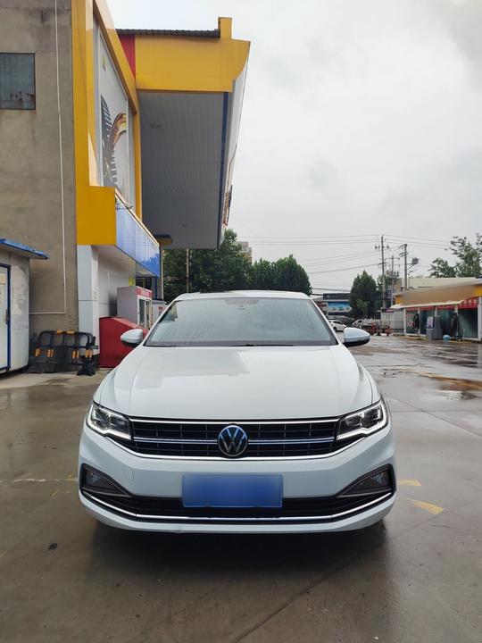 Bora 2021 1.5L AT 30 Anniversary Edition photo 2