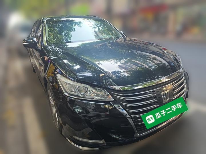 Crown 2015 2.0T photo 3