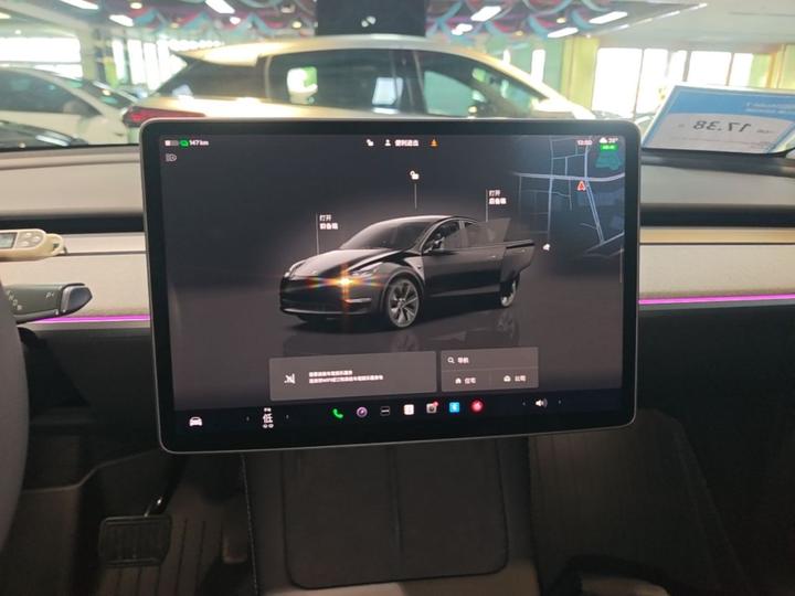 Model Y 2023 RWD photo 4