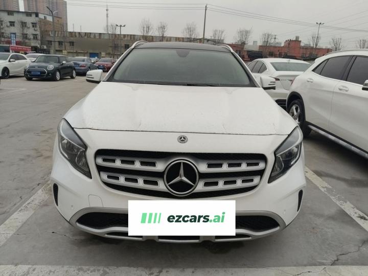 GLA 2019 GLA 200 Dynamic photo 2