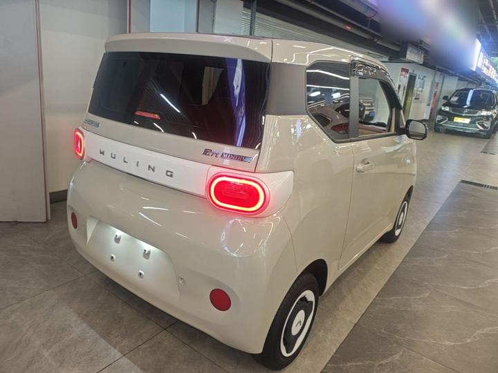 Hongguang MINIEV 2024 3rd Gen 215km photo 6