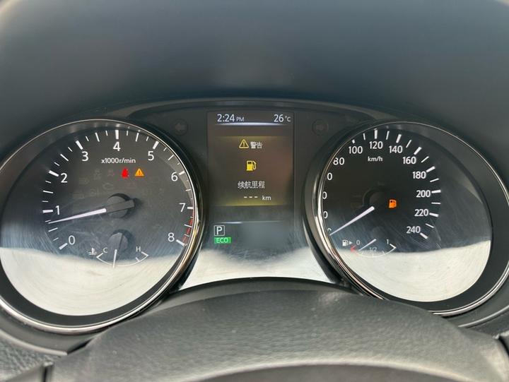 Qashqai 2016 2.0L CVT Elite photo 3