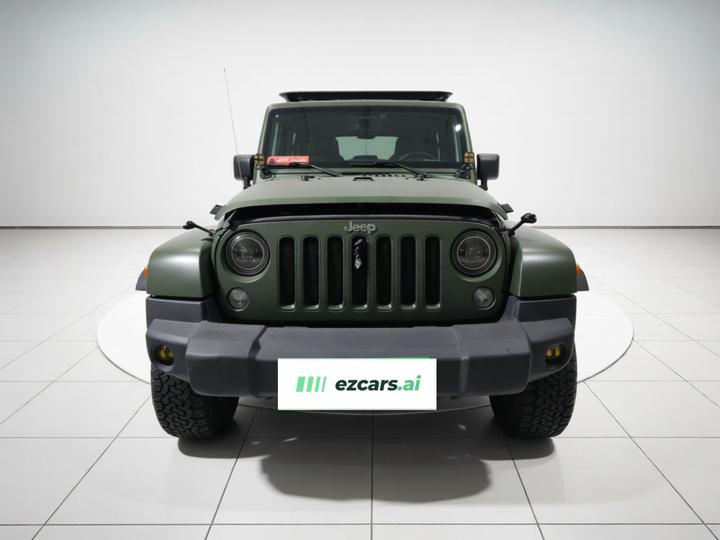 Wrangler 2017 3.0L Sahara 4-Door Comfort photo 2