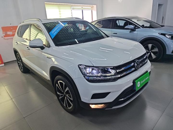 Tharu 2022 330TSI AWD Luxury photo 3