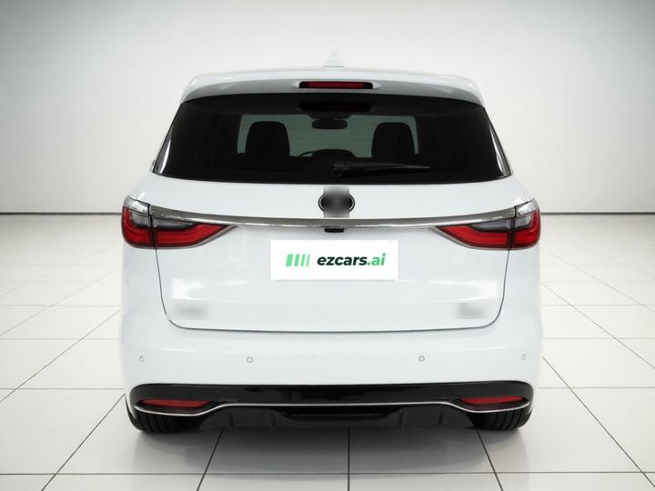 Song MAX 2017 1.5T AT Connected Luxury 7-Seater photo 5