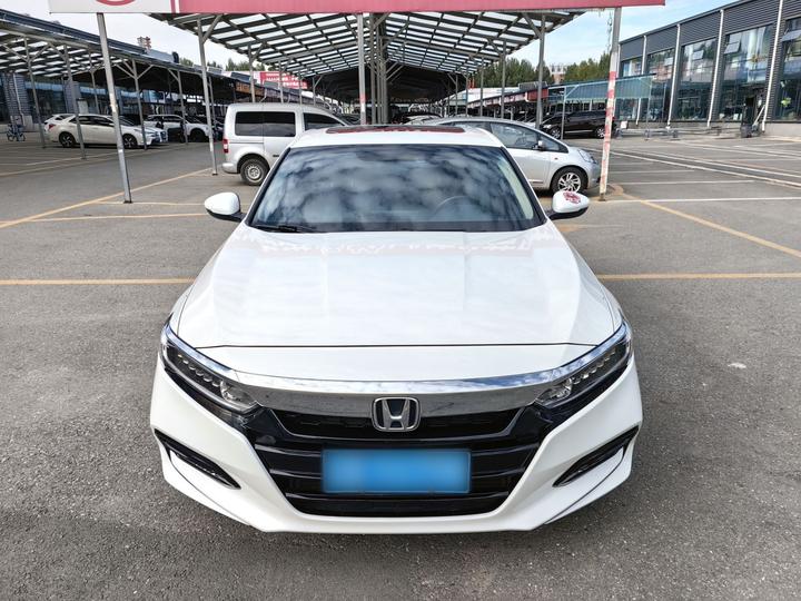 Accord 2018 260TURBO Elite China VI photo 2