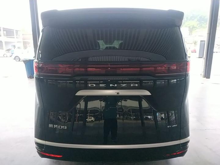 D9 2024 EV 600 AWD Flagship photo 3