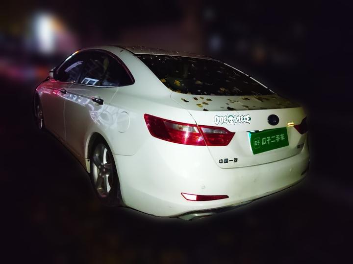 Bestune B70 2014 2.0L AT Luxury photo 4