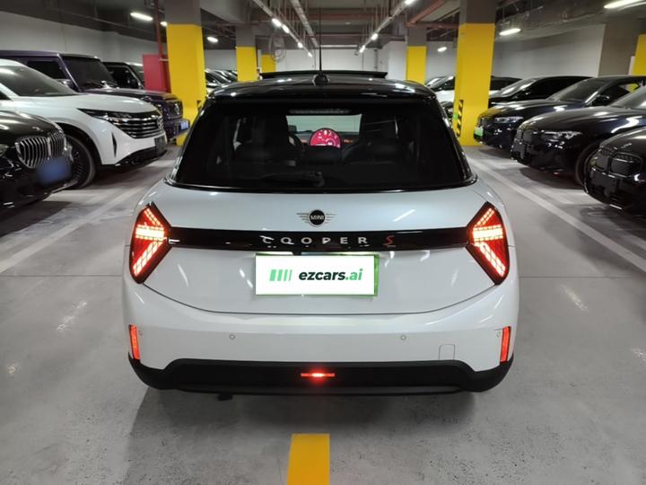 2025 2.0T COOPER S 5-Door photo 5