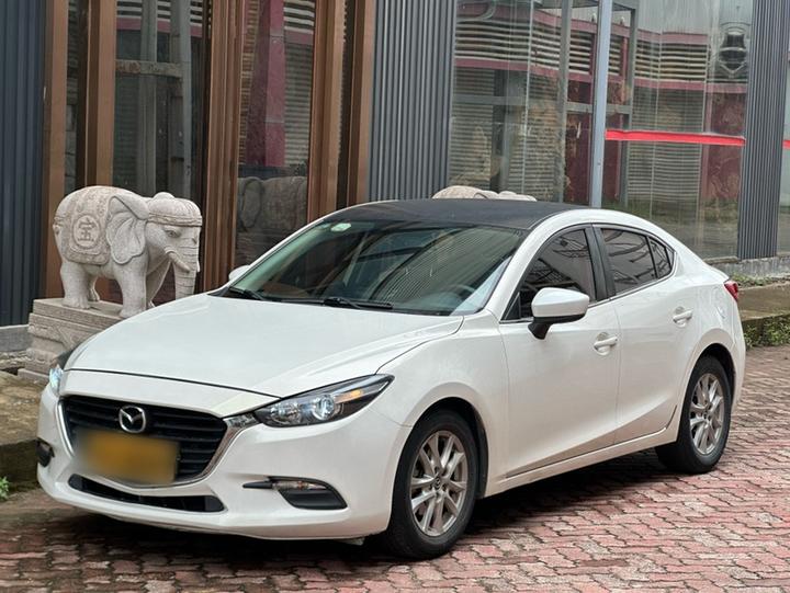 3 Axela 2017 Sedan 1.5L AT Comfort China VI