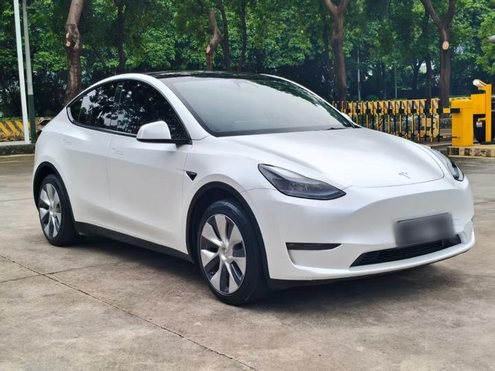 Model Y 2022 Facelift Long Range AWD photo 3