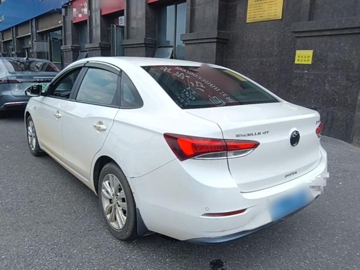 Excelle 2021 Facelift Classic 1.5L AT Elite photo 4