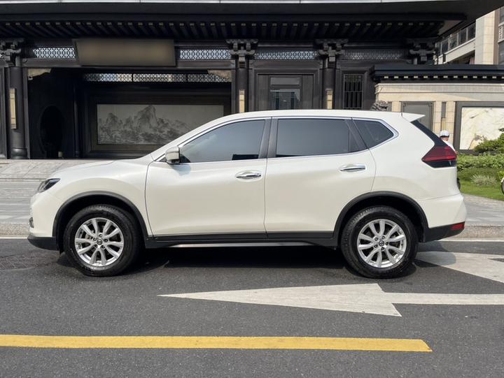 X-Trail 2020 2.0L XL ITS CVT 2WD Connected Comfort photo 4