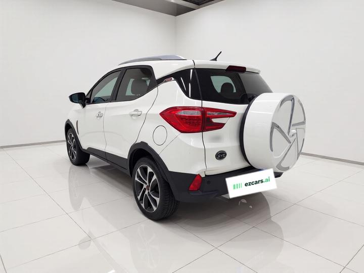 Yuan 2016 1.5L MT Premium photo 4