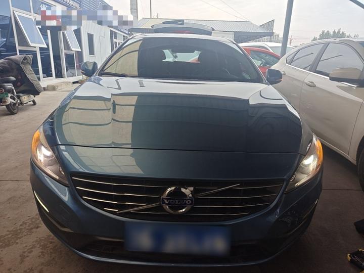 V60 2014 T5 photo 2