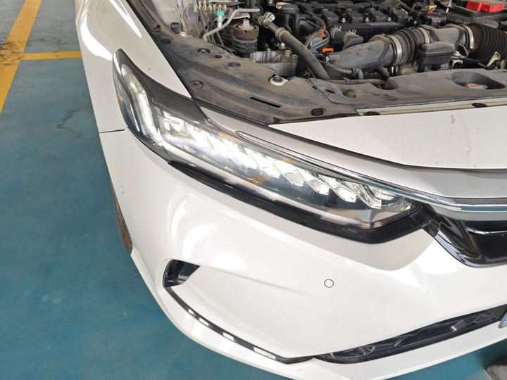 2022 260TURBO photo 7
