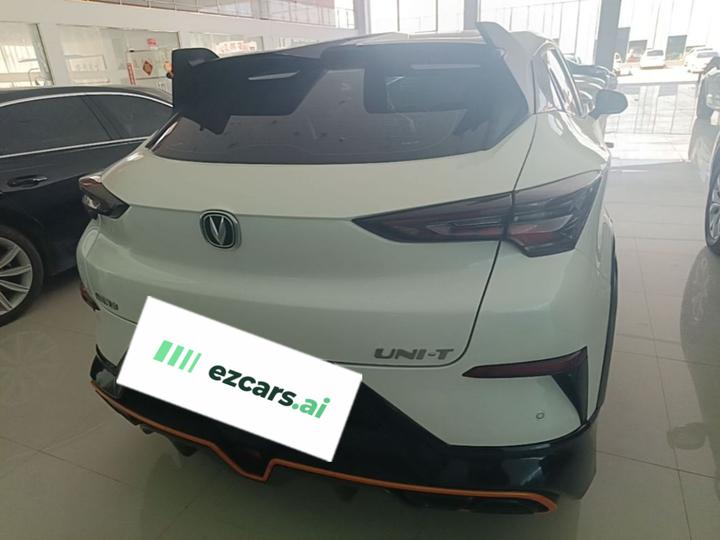 UNI-T 2022 1.5T Sport Premium photo 5