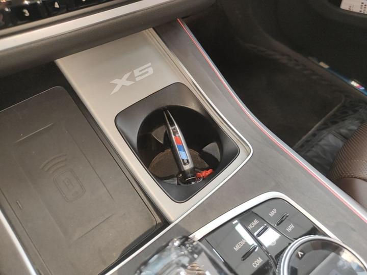 X5 2022 Facelift xDrive 30Li Exclusive M Sport Package photo 8