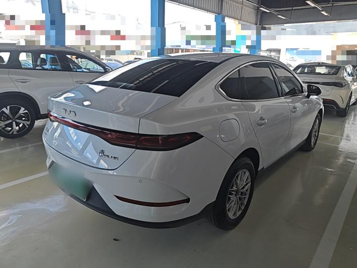Qin PLUS 2025 DM-i ADAS 128KM Progressive photo 6