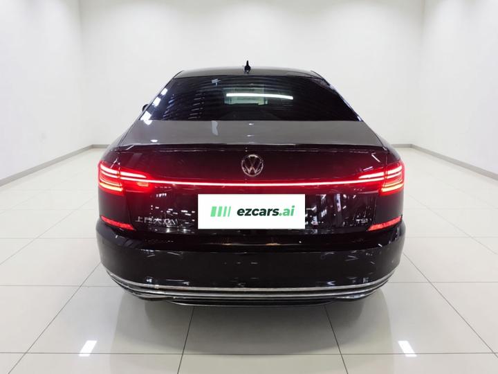 Passat 2024 380TSI Luxury photo 5