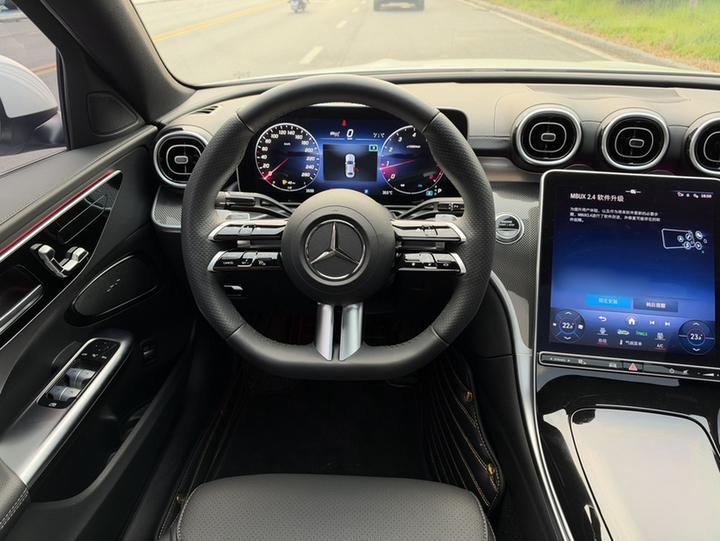 C-Class 2023 Facelift C 260 L Sport photo 8