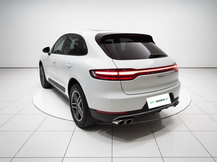 2020 Macan 2.0T photo 4