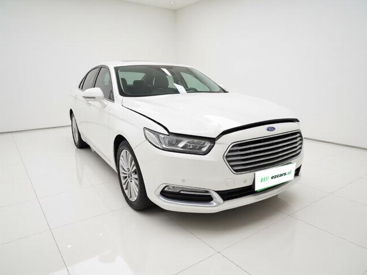 Taurus 2017 EcoBoost 245 Luxury photo 3