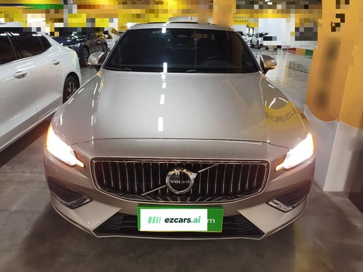 S60 2023 B4 Luxury photo 2
