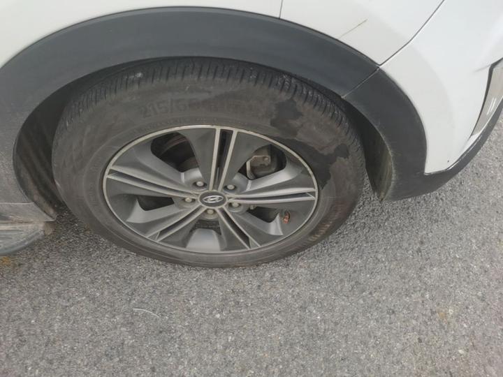 ix25 2015 1.6L AT RWD Smart GLS photo 8