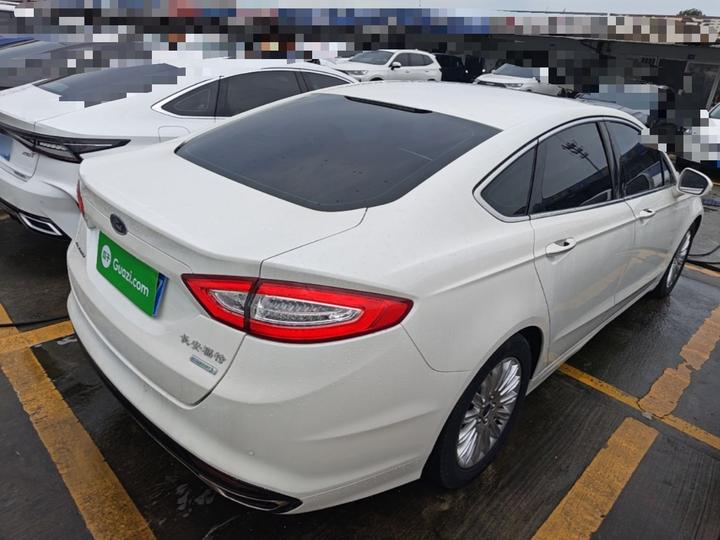 Mondeo 2013 2.0L GTDi200 Fashion photo 4