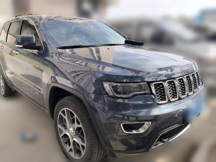 Grand Cherokee Imported 2020 3.0L Elite photo 3