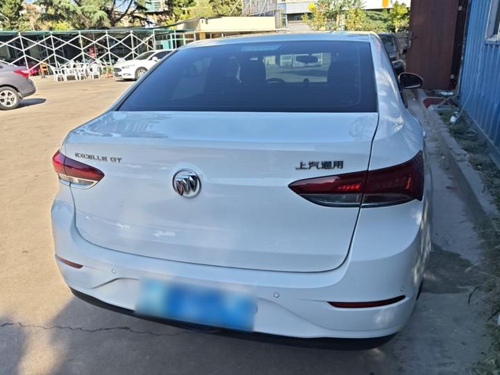 Excelle 2021 Facelift Classic 1.5L AT Elite photo 5