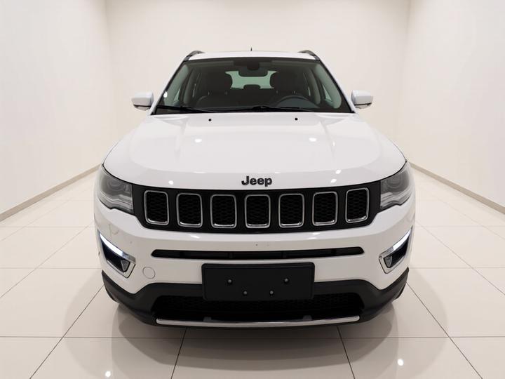 Compass 2017 200T AT Exclusive photo 2