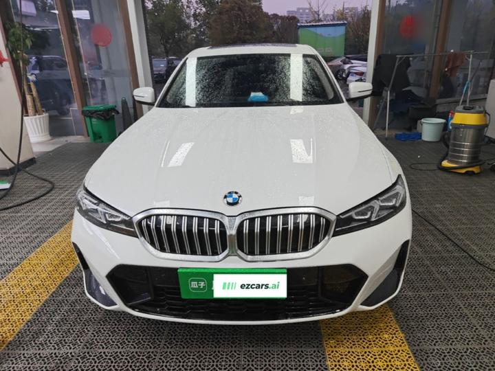 3 Series 2023 320Li M Sport Package photo 2