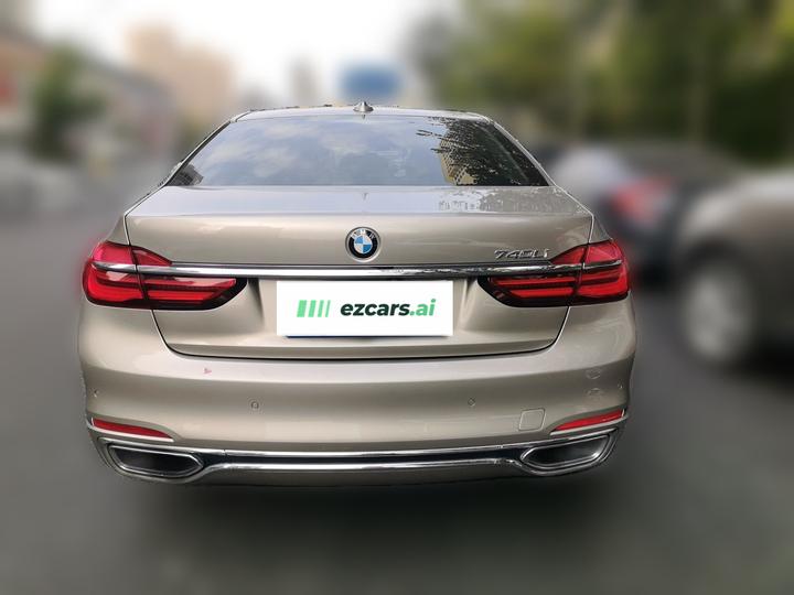 7 Series 2016 730Li Luxury photo 5