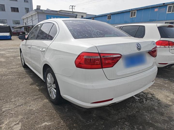 Lavida 2013 Facelift Classic 1.6L AT Comfort photo 4