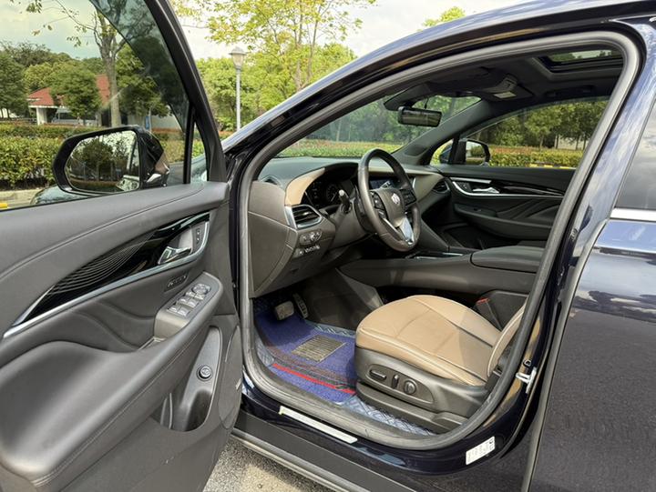 2022 652T AWD Exclusive Flagship 7-Seater photo 6