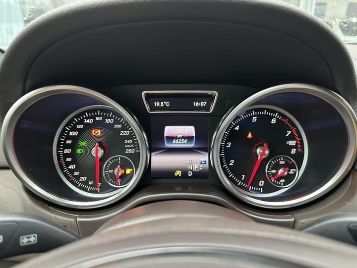 GLE Imported 2017 GLE 320 4MATIC Dynamic photo 8