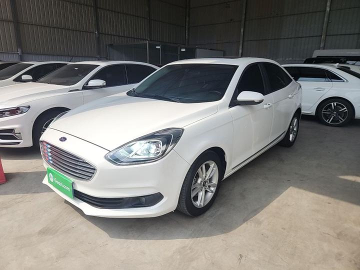 Escort 2019 1.5L AT
