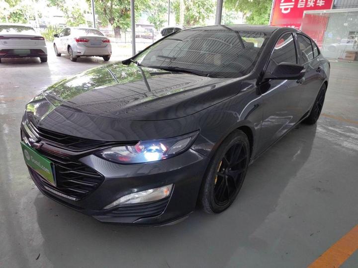 Malibu XL 2019 Redline 550T AT