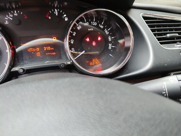 3008 2015 2.0L AT photo 6
