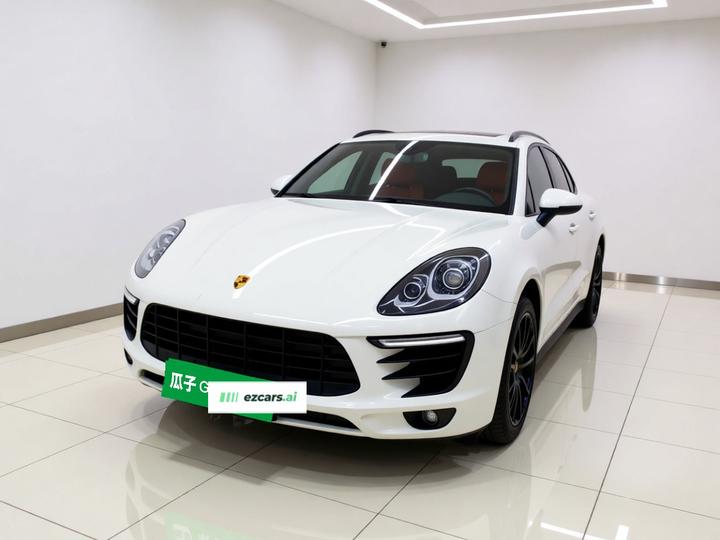 2017 Macan 2.0T photo 2