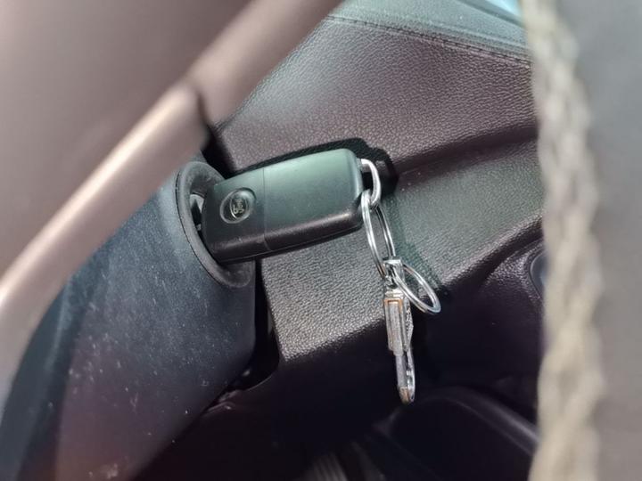 Escort 2019 1.5L AT photo 8