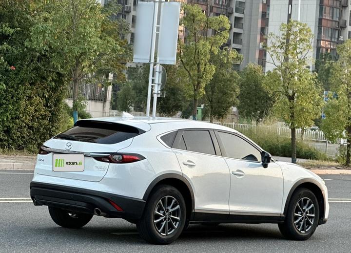 CX-4 2020 2.0L AT RWD photo 4