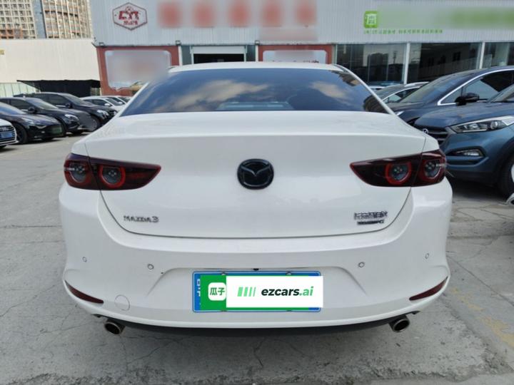 3 Axela 2021 2.0L AT photo 3